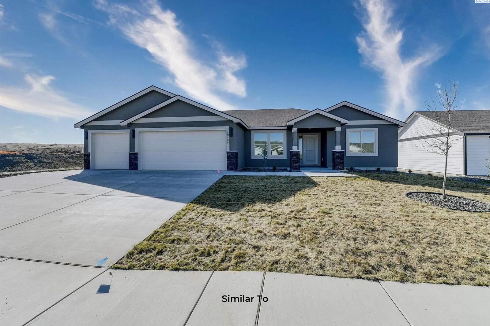 Property Photo:  612 Grapevine St  WA 98930 
