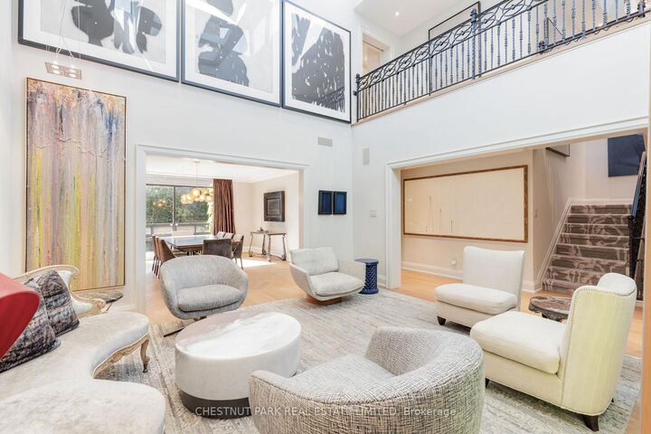 Property Photo:  84 Oriole Road  ON M4V 2G1 