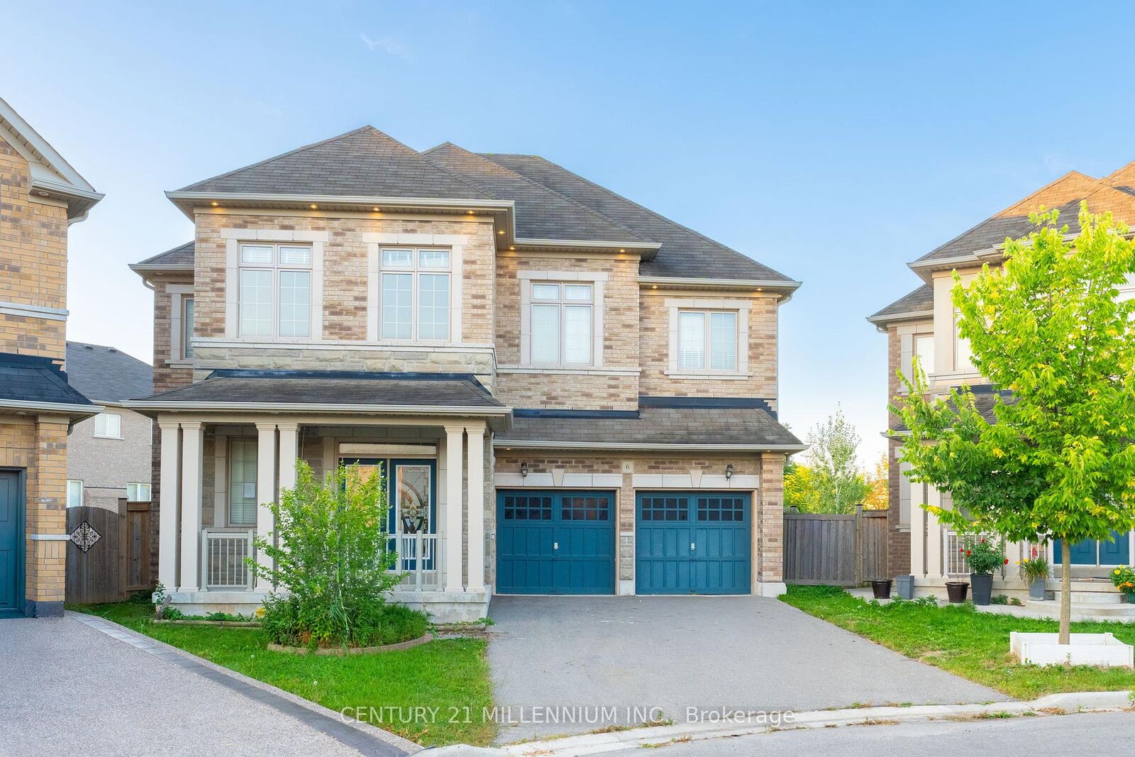 Property Photo:  6 Ashfield Place  ON L6Y 5Y7 