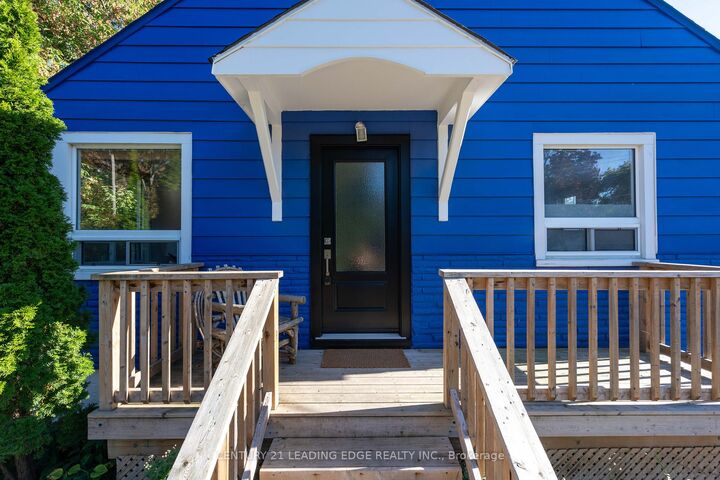 Property Photo:  754 Srigley Street  ON L3Y 1X5 