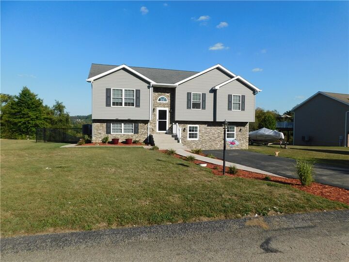 Property Photo:  309 Shagbark Road  PA 15442 