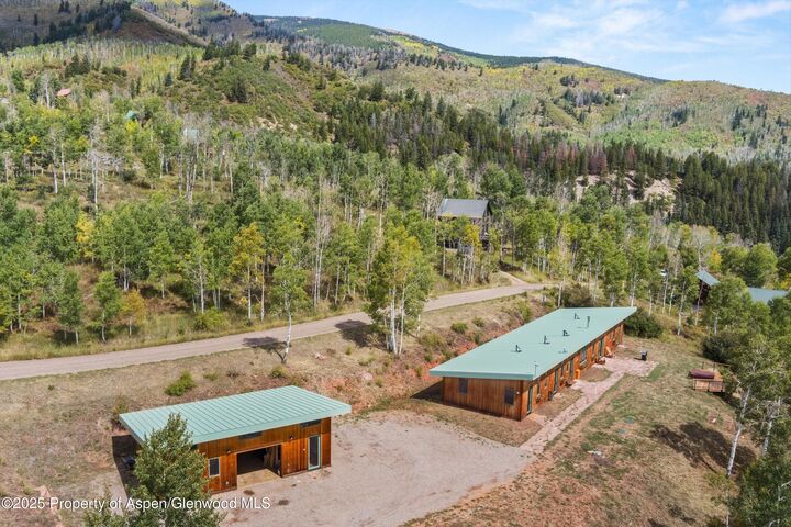 Property Photo:  320 Hawk Lane  CO 81621 