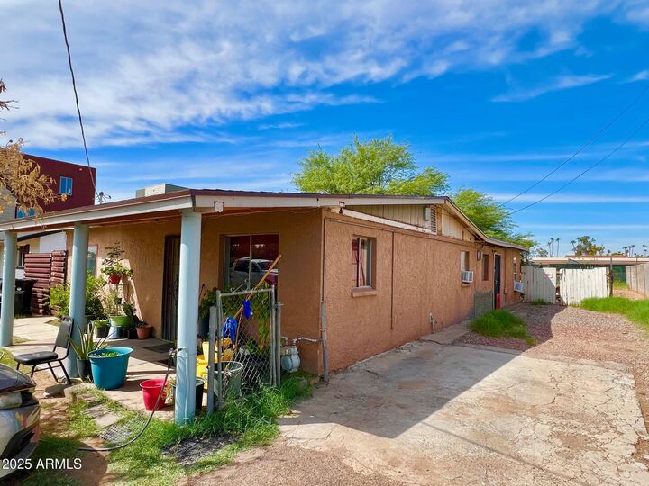 Property Photo:  2002 W Lawrence Road  AZ 85015 
