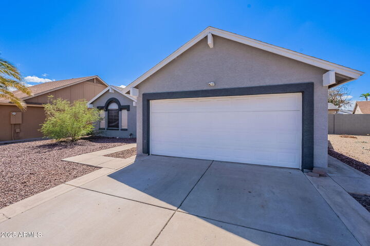 Property Photo:  5248 N 102nd Avenue  AZ 85307 