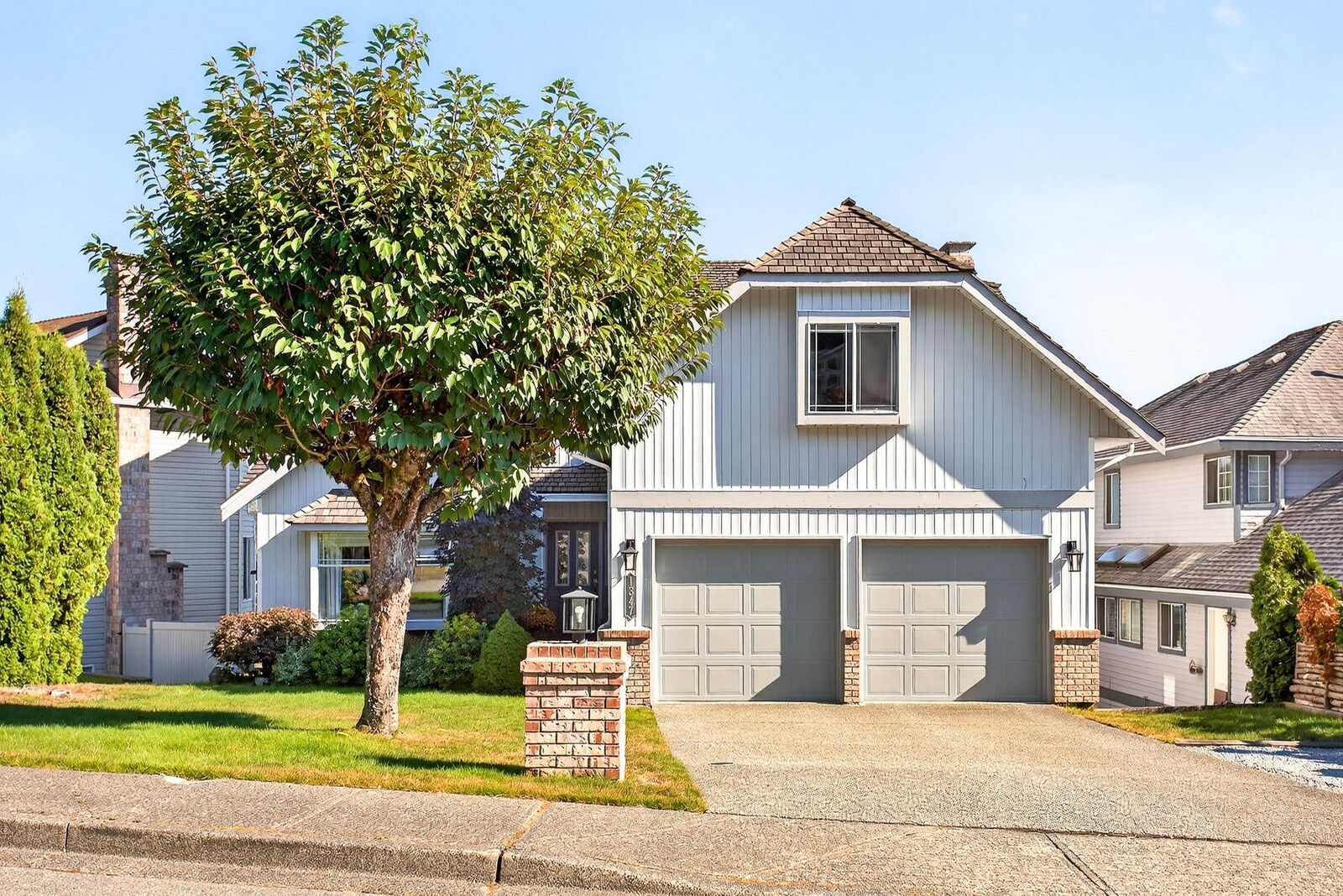Photo de la propriété:  1347 Napier Place  BC V3B 7A3 
