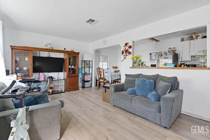 Property Photo:  4221 Roxy Lane  CA 93263 