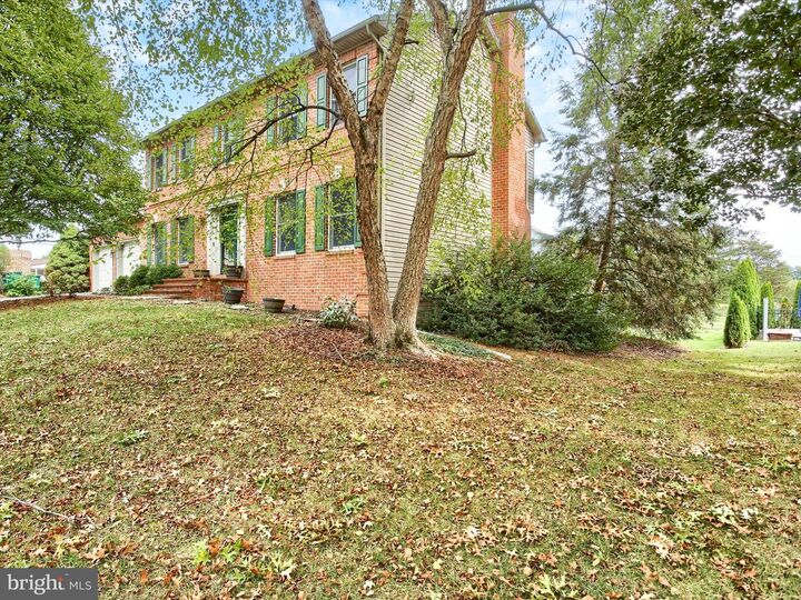 Property Photo:  1404 Wedgewood Way  PA 17050 
