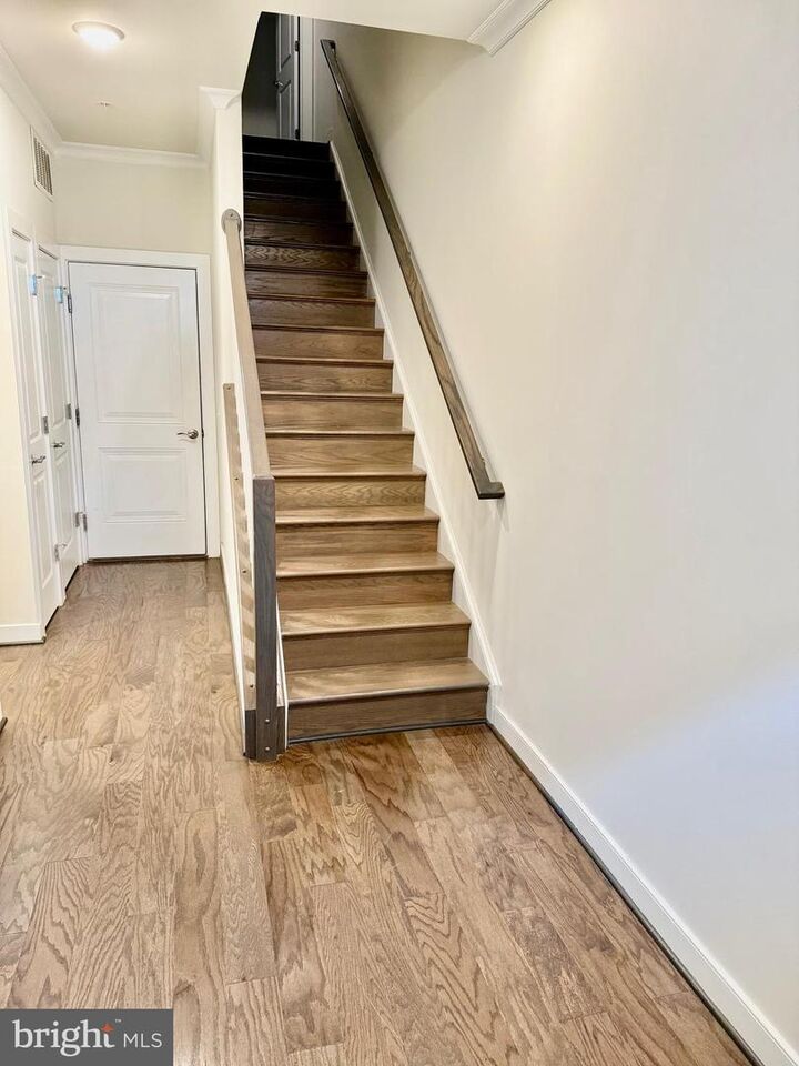 Property Photo:  13390 Sherwood Park Lane  VA 20171 