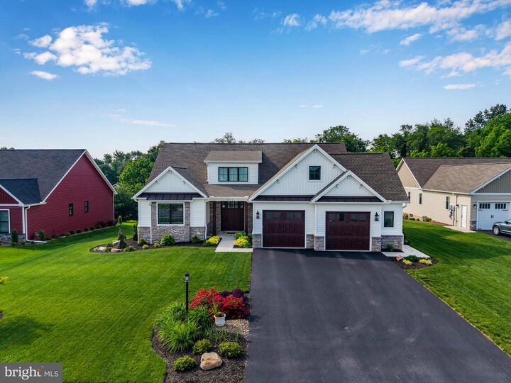 Property Photo:  1011 Stonehill Lane  PA 17015 