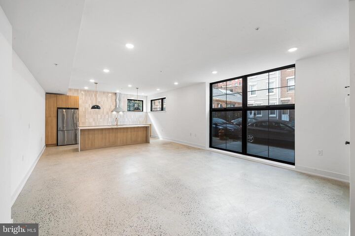 Property Photo:  1772 N Front Street 1  PA 19122 
