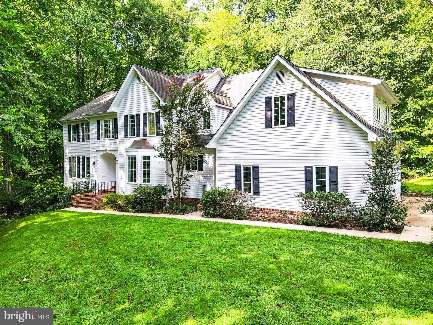 Property Photo: 5248 Ferry Branch Lane MD 20711