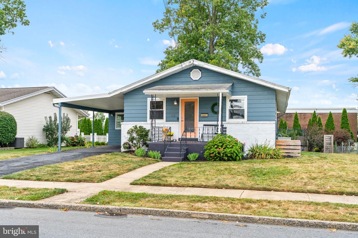 Property Photo:  102 April Drive  PA 17011 
