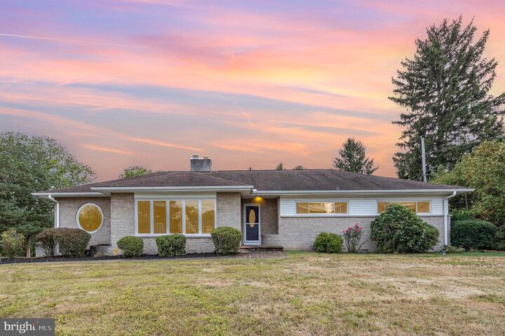 95 Foxcroft Drive  Camp Hill PA 17011 photo