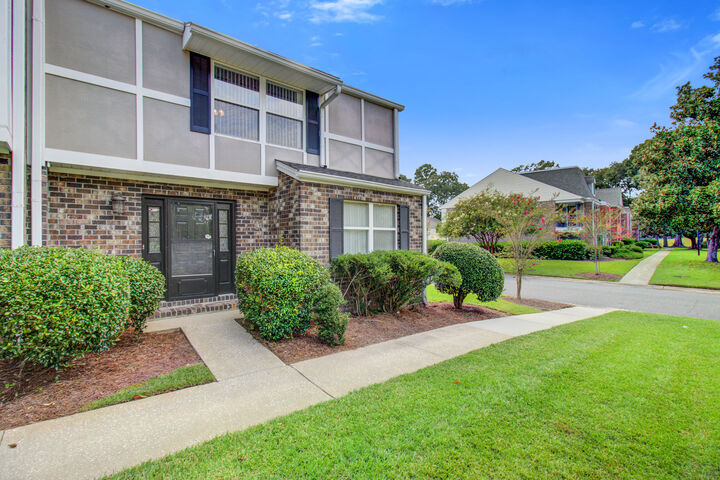 2932 Cathedral Lane  Charleston SC 29414 photo