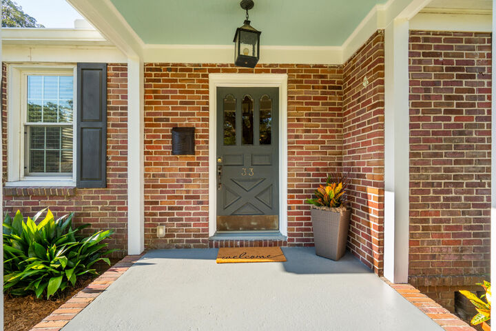 Property Photo:  33 Yeadon Avenue  SC 29407 