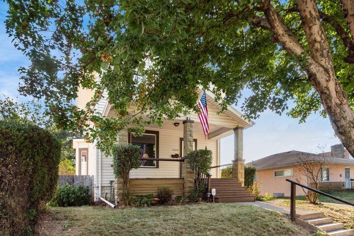 Property Photo:  1460 Linwood Avenue  OH 43206 