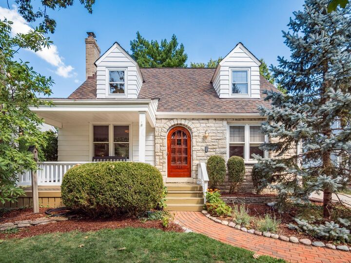 Property Photo:  334 Clinton Heights Avenue  OH 43202 