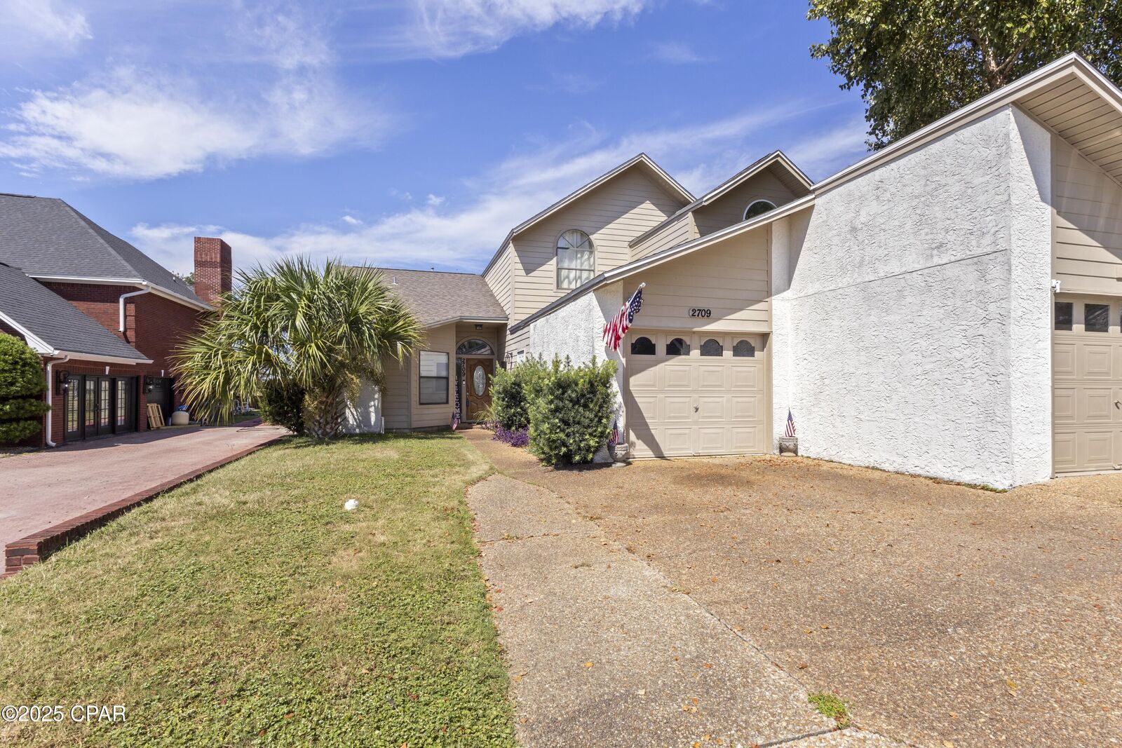Property Photo:  2709 Country Club Drive  FL 32444 