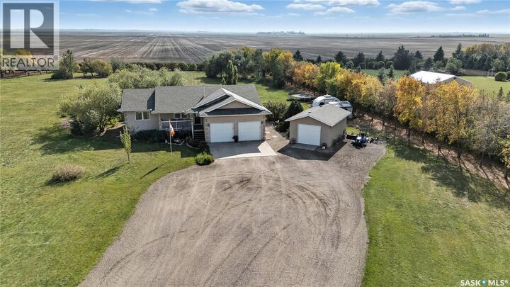35 Dawn Road  Moose Jaw Rm No. 161 SK S6K 1C1 photo