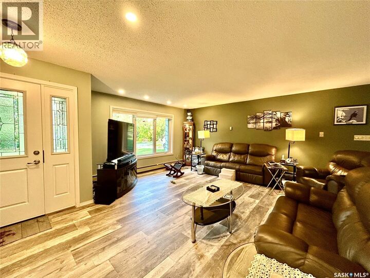 Property Photo:  Cragg Home Quarter  SK S0E 0A0 