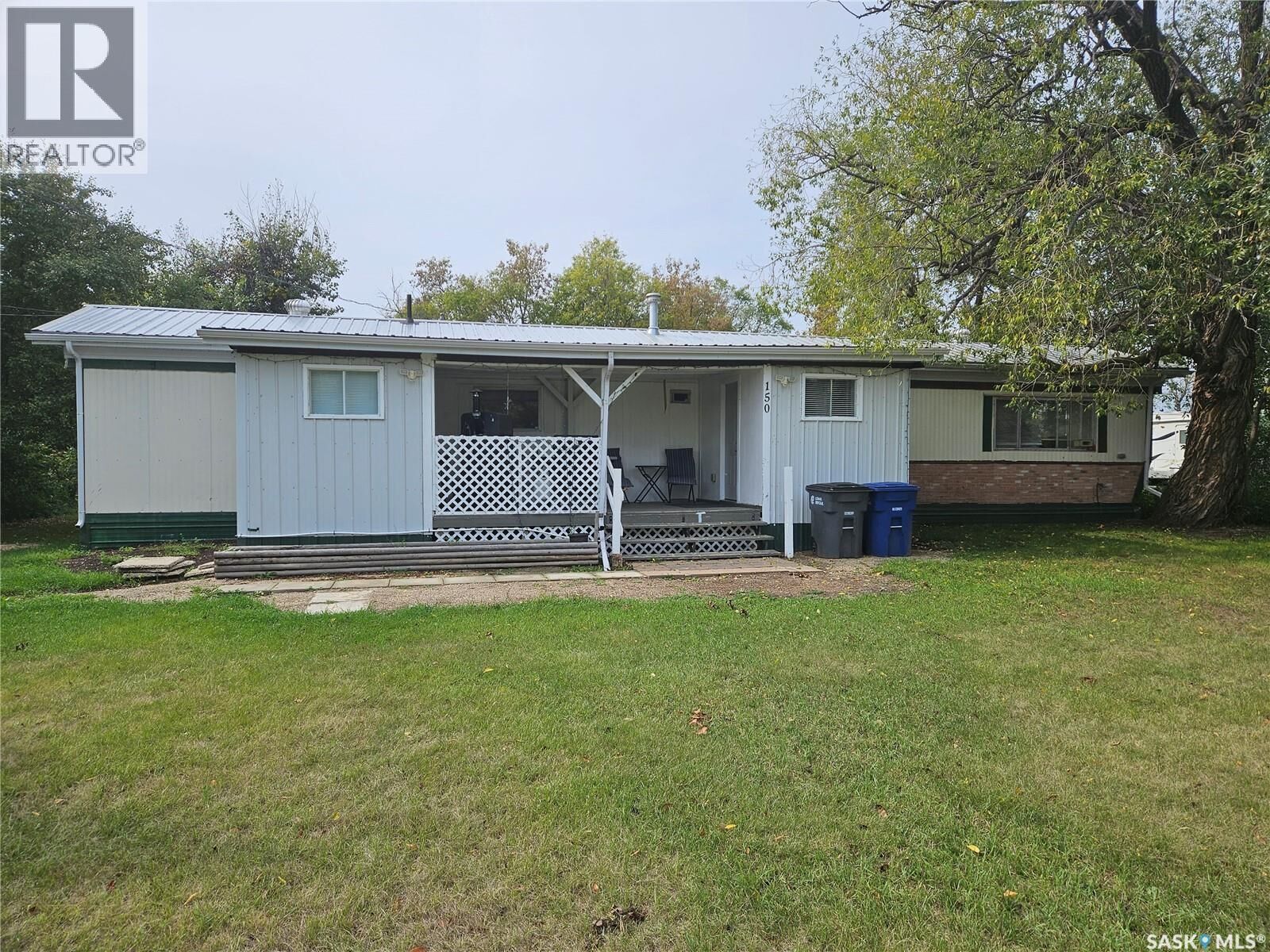 Property Photo:  150 Morley Street  SK S0C 1L0 