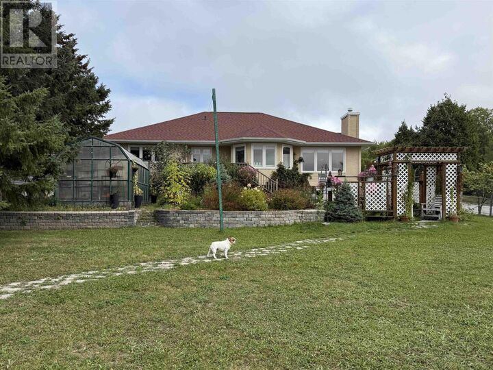 Property Photo:  110 Edgewater Dr  ON P8N 3K2 