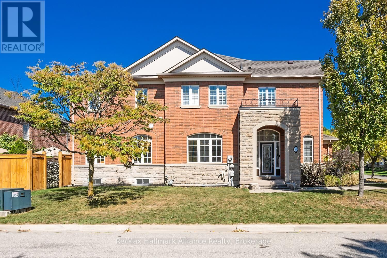 Property Photo:  261 Grayling Drive  ON L6L 6X4 