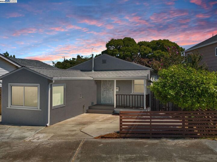 Property Photo:  130 12th St  CA 94590 