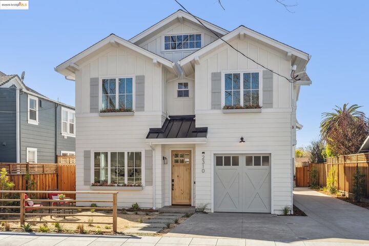 Property Photo: 2310 Eighth St CA 94710