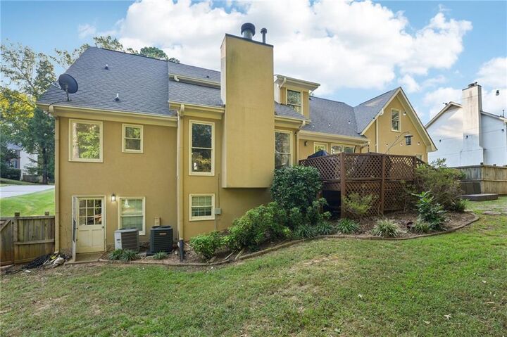 Property Photo: 11900 N Hickory Trace GA 30004