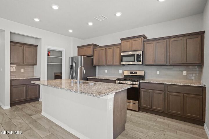 Property Photo:  6012 Hidden Clove Court  TX 79924 