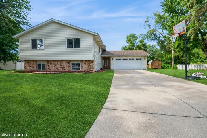 7405 Pierce Place  Merrillville IN 46410 photo