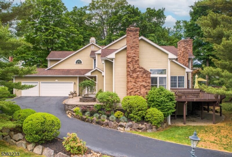 Property Photo:  21 Stafford Ln  NJ 07921 