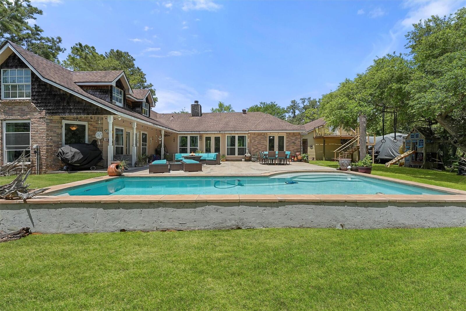 Property Photo:  4701 County Road 747A  TX 77422 