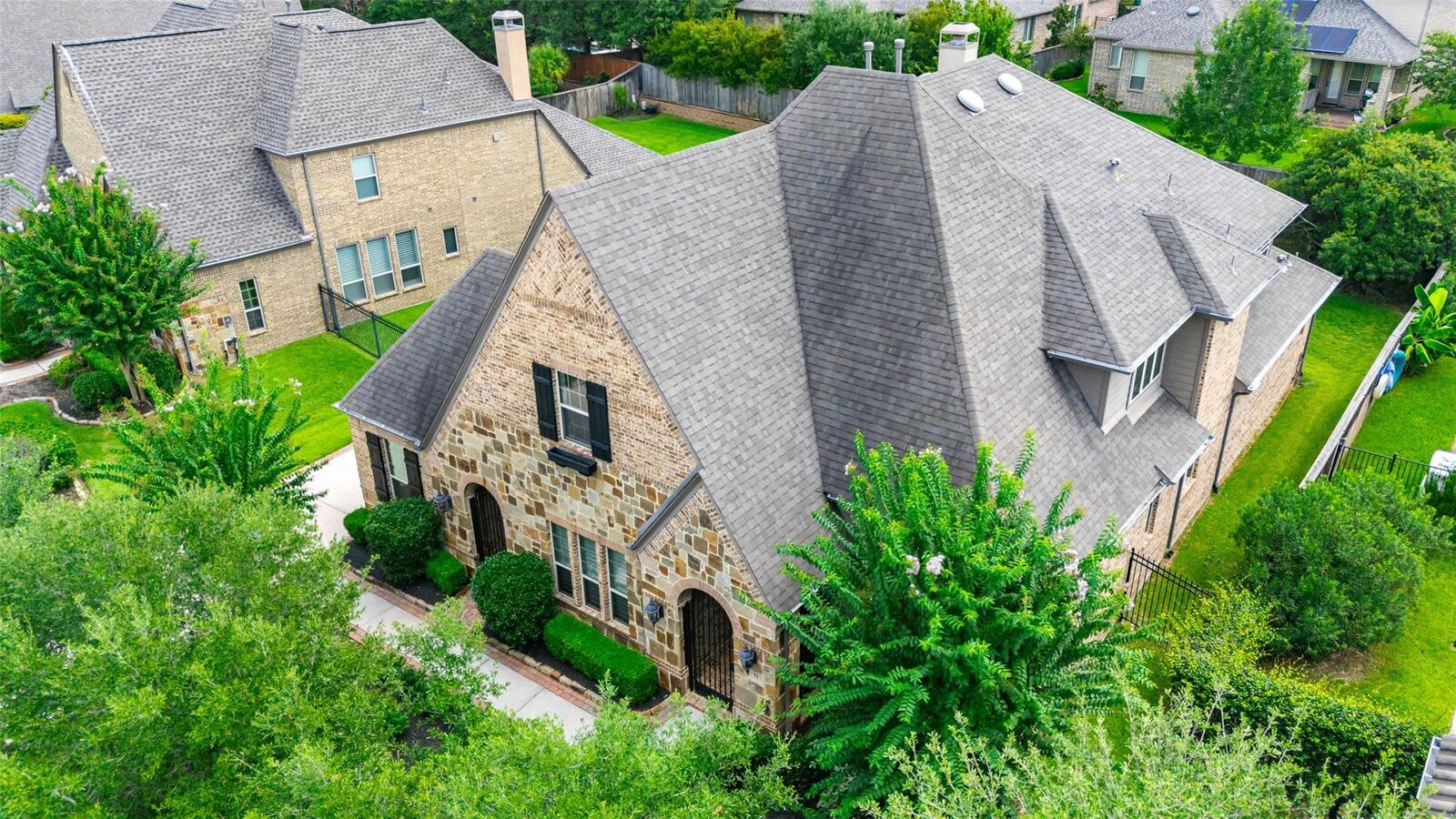 Property Photo:  51 Star Iris Place  TX 77375 