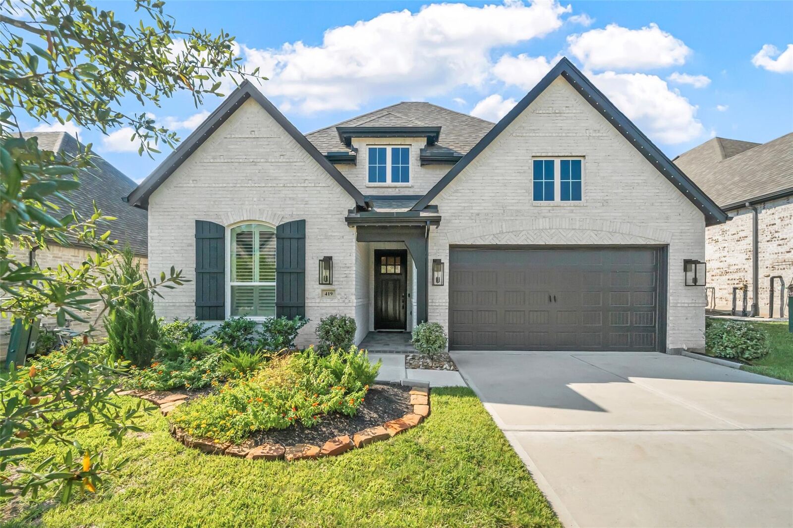 Property Photo:  419 N Hillary Step Place  TX 77316 
