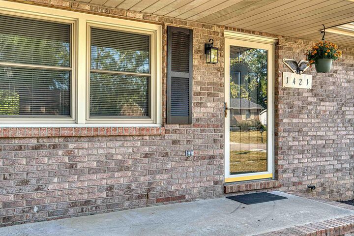 Property Photo:  1421 Brimm Street  IN 47601 