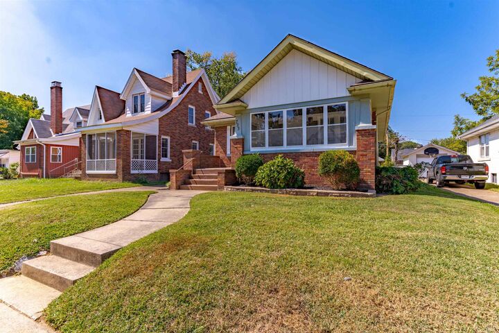 Property Photo:  723 S Rotherwood Avenue  IN 47714 