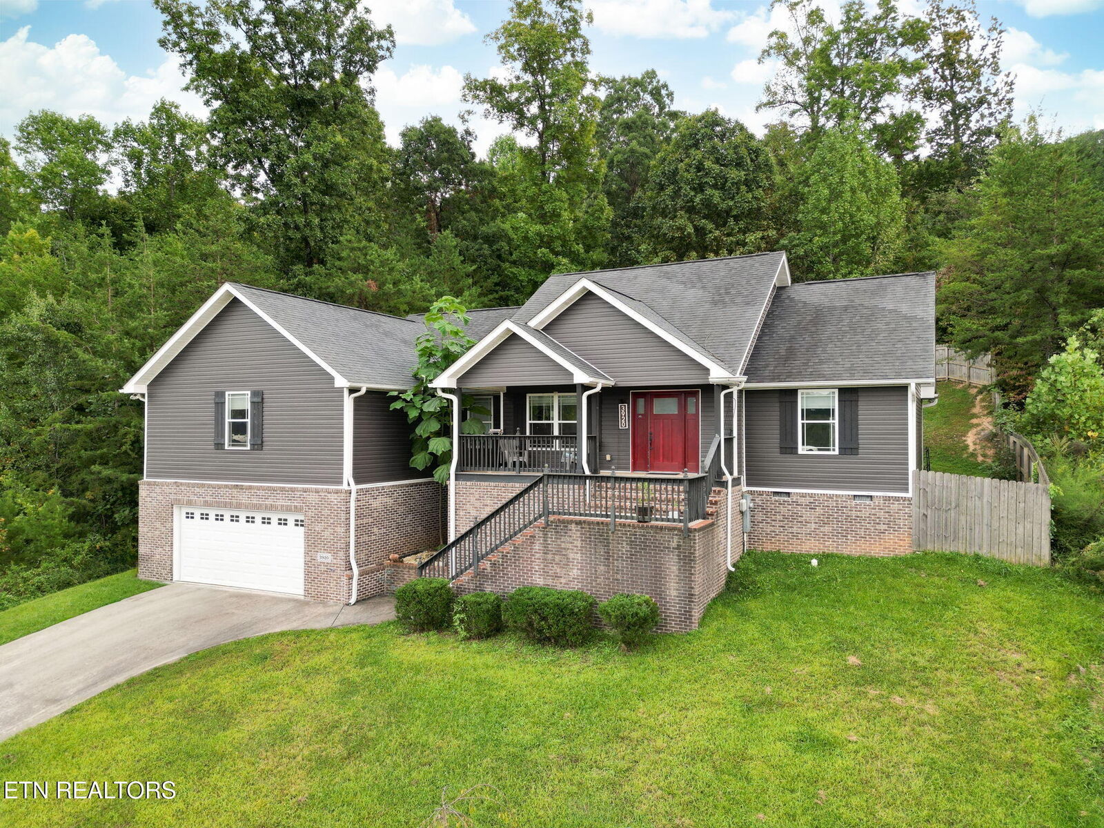 Property Photo:  3920 Hillside Terrace Lane  TN 37924 