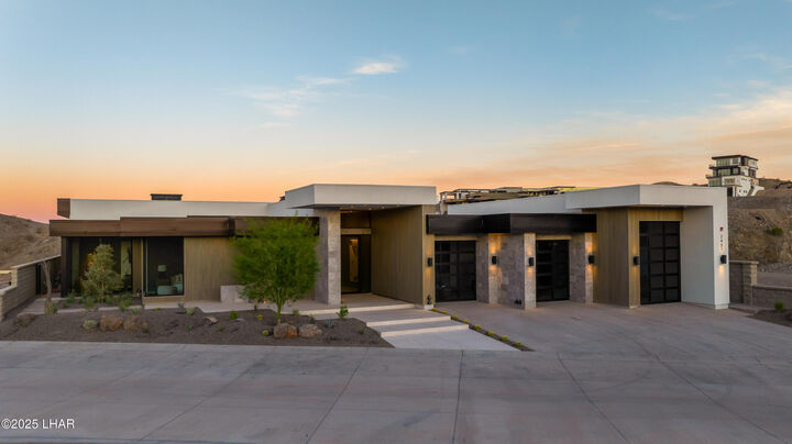 Property Photo: 2437 Wren Cove Way AZ 86406