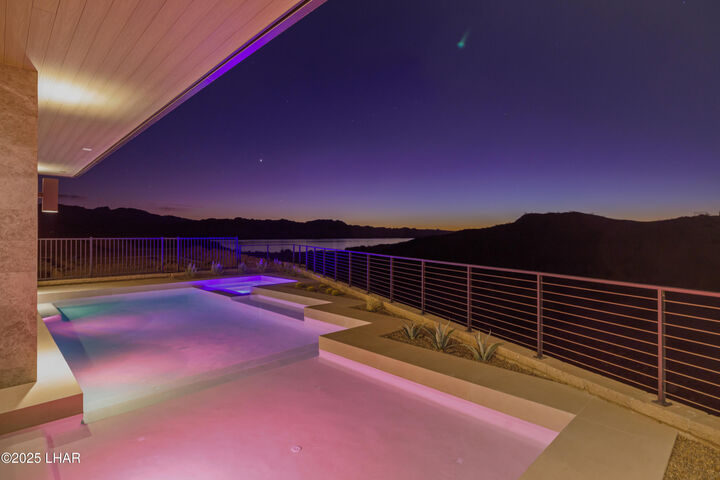 Property Photo:  2437 Wren Cove Way  AZ 86406 
