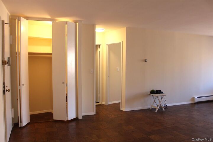Property Photo: 100 E Hartsdale Avenue 6hw NY 10530