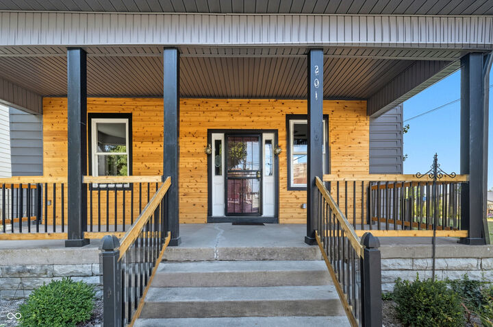 Property Photo: 201 S 11th Street IN 47362