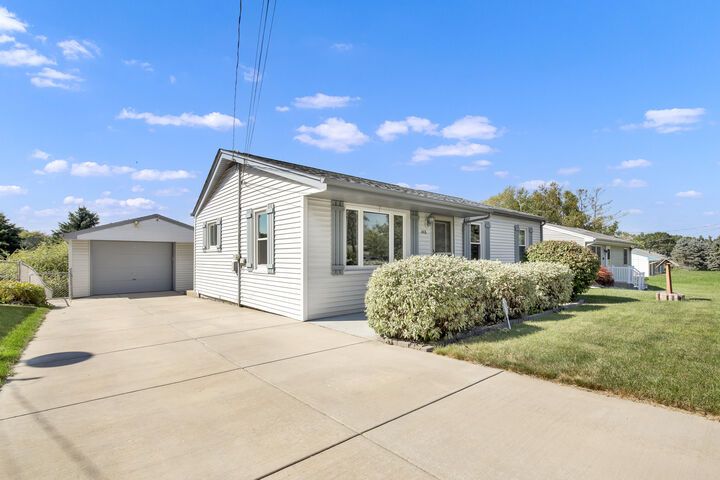 Property Photo:  1418 Meadowbrook Blvd  WI 53405 