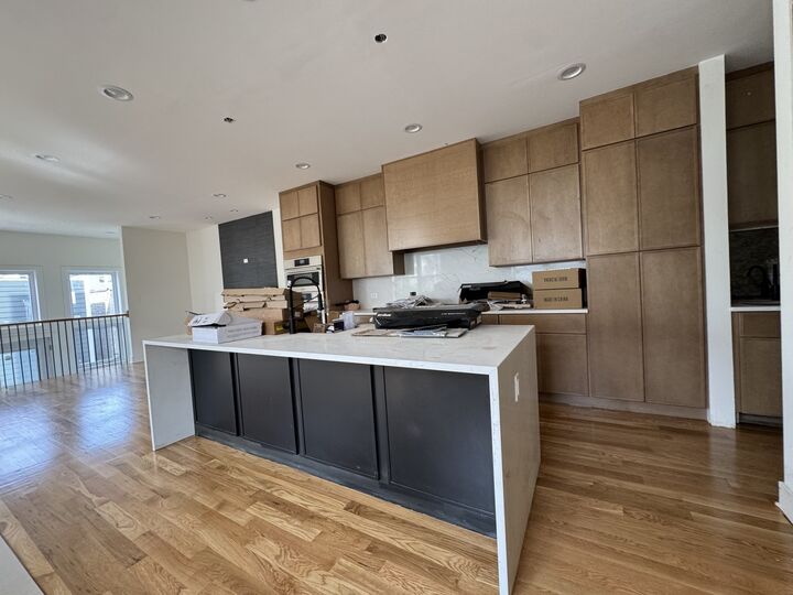 Property Photo: 4020 N Francisco Avenue IL 60618