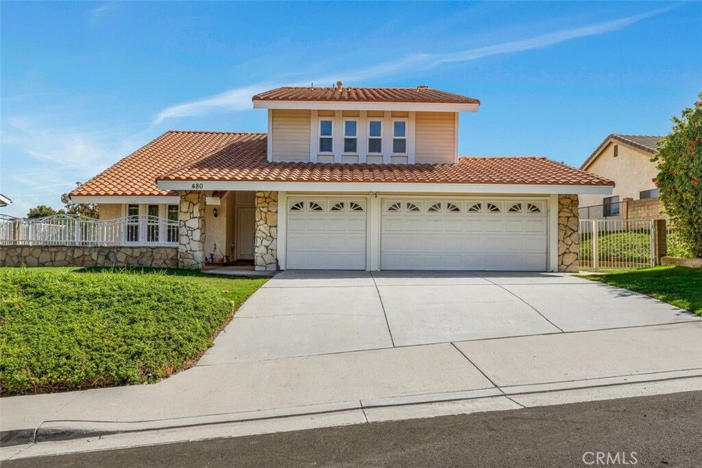 Property Photo:  480 Avenida Faro S  CA 92807 