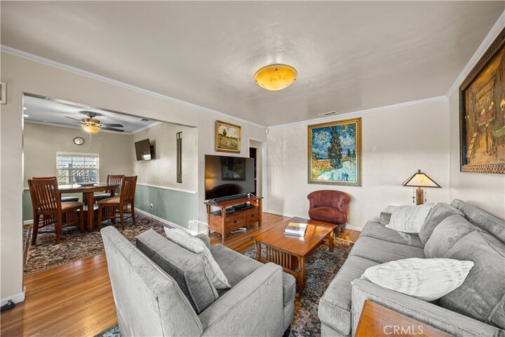 Property Photo: 1424 Roycroft Avenue CA 90804