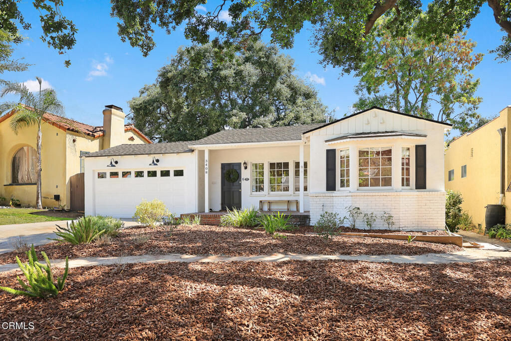 Property Photo: 3408 Las Palmas Avenue CA 91208