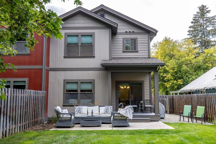 Property Photo:  919 Columbia Avenue A  MT 59937 