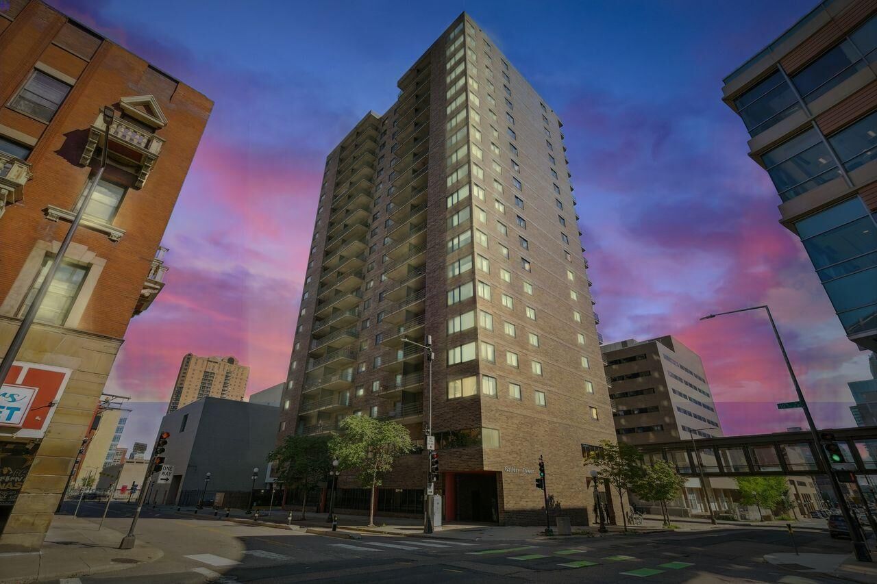 Property Photo: 26 10th Street W 1005 MN 55102